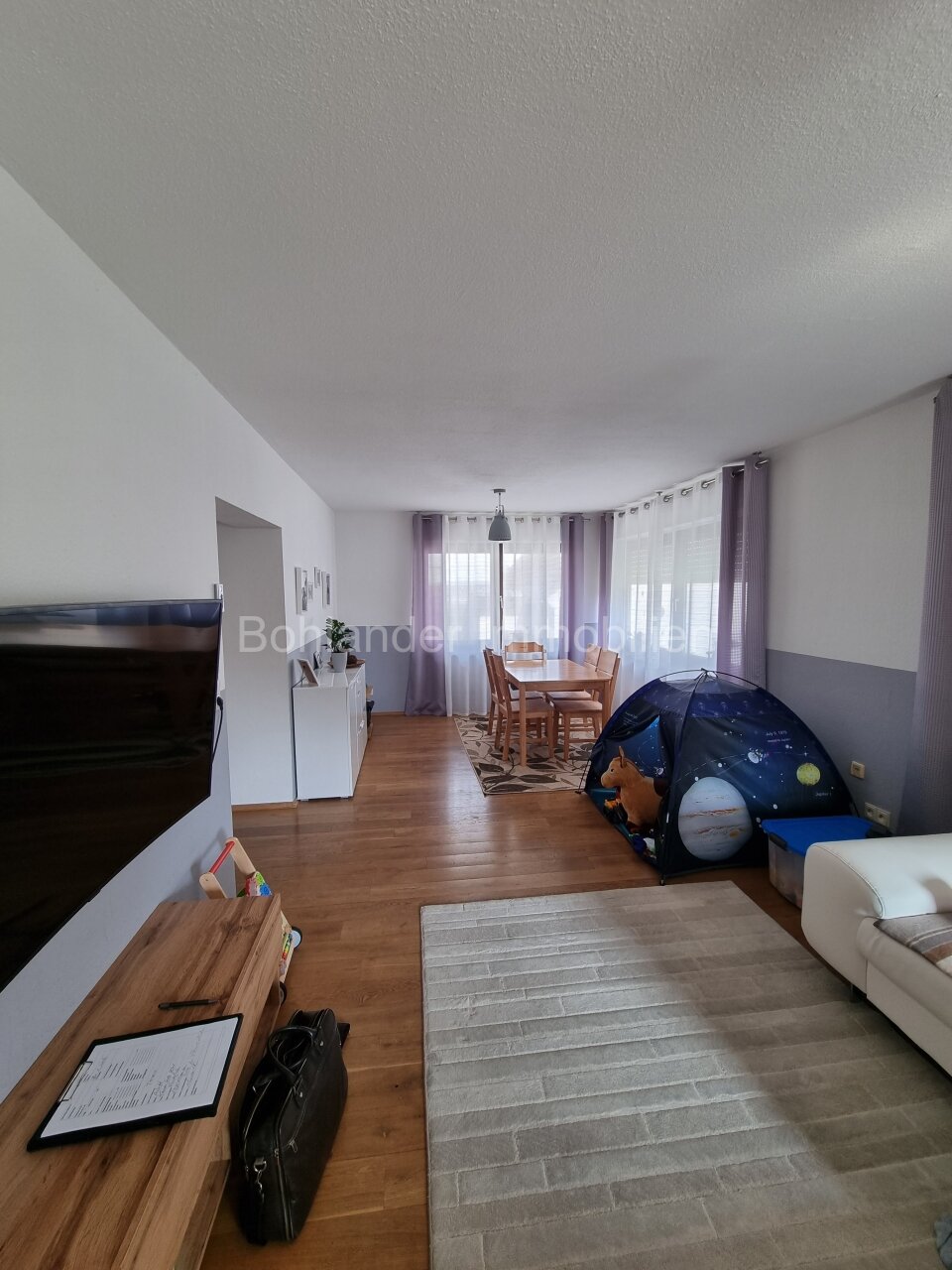 Gepflegtes 3-Familienhaus mit Garten und Garage in ruhiger Lage