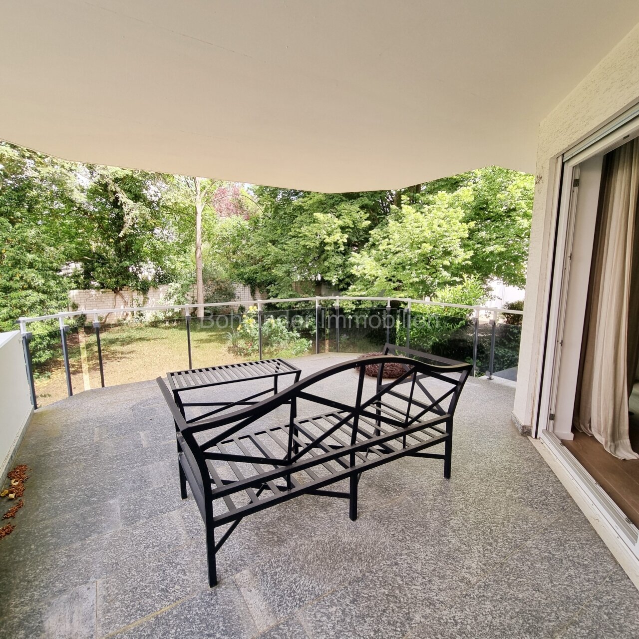 Lerchesberg, moderne Maisonette-Whg. mit 6 Zimmern und Garten