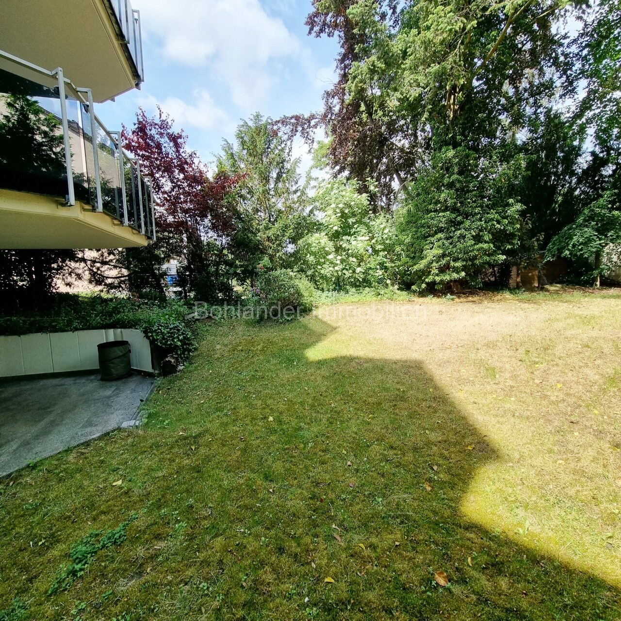 Lerchesberg, moderne Maisonette-Whg. mit 6 Zimmern und Garten