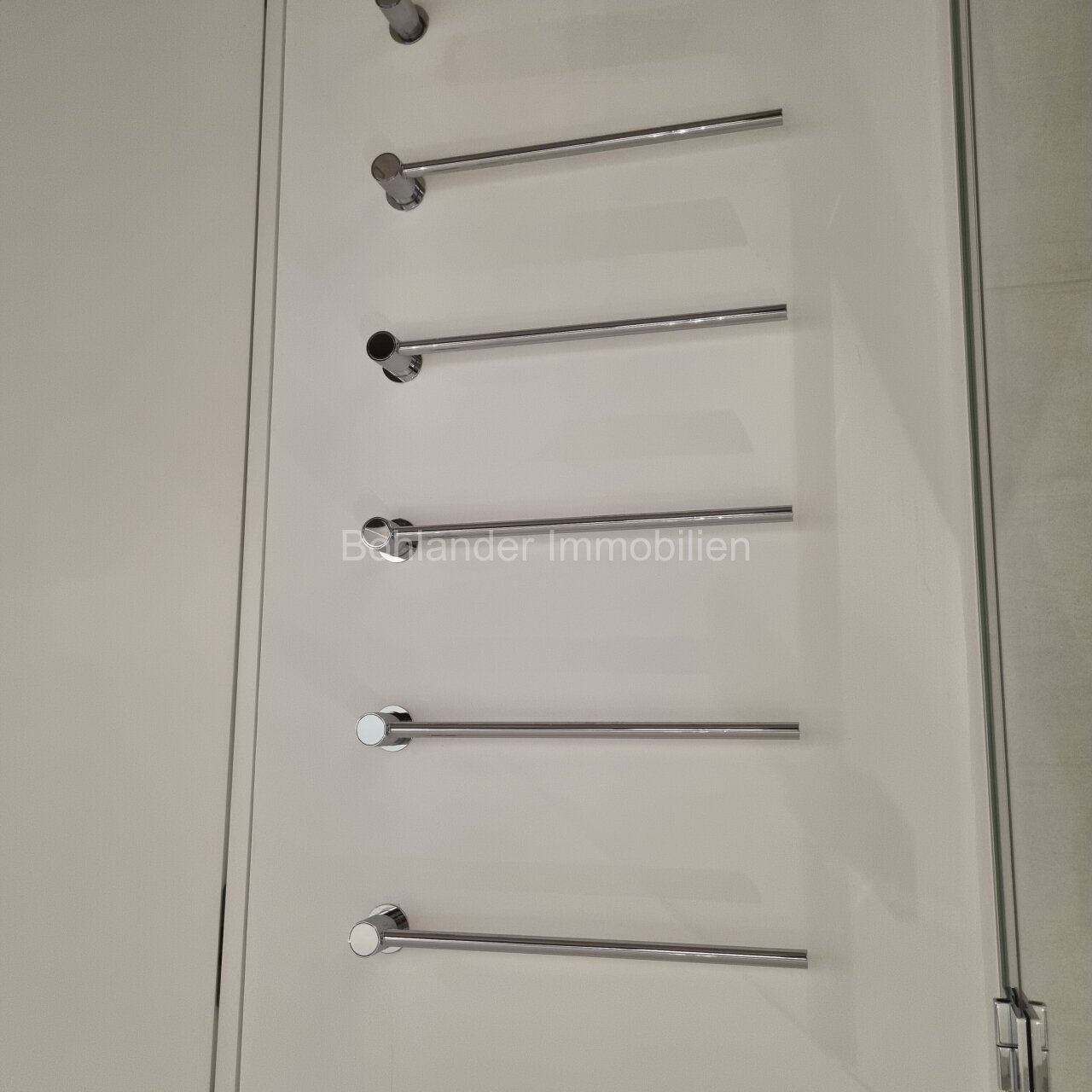 Lerchesberg, moderne Maisonette-Whg. mit 6 Zimmern und Garten