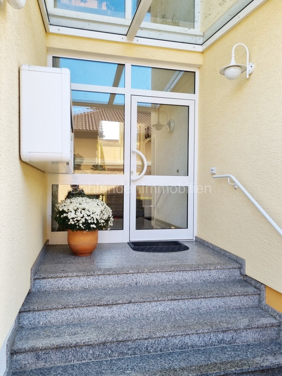 SEHR GEPFLEGTE 3-ZIMMER-WOHNUNG MIT EIGENEM GARTEN IN RUHIGER LAGE VON KARBEN OT