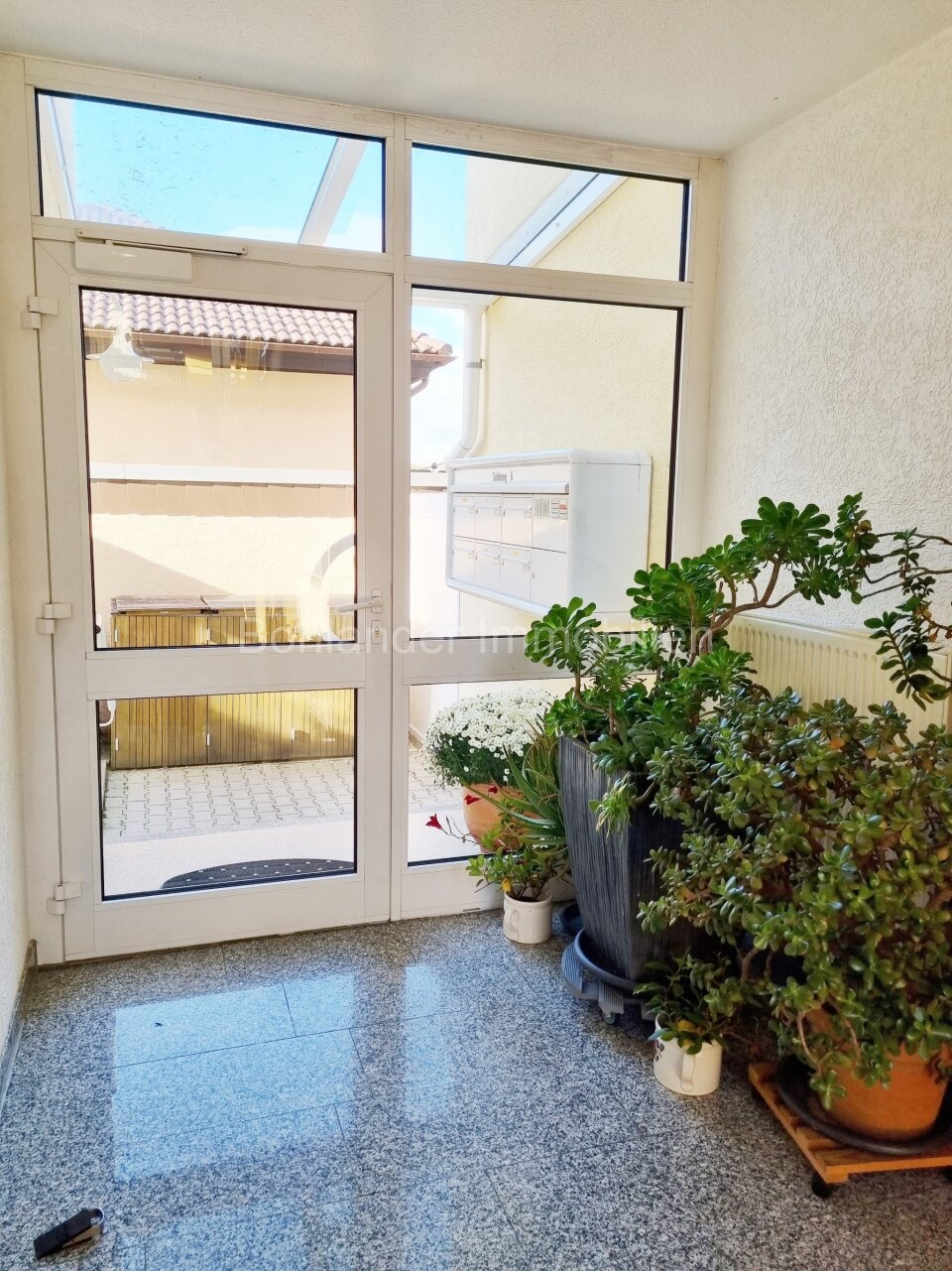 SEHR GEPFLEGTE 3-ZIMMER-WOHNUNG MIT EIGENEM GARTEN IN RUHIGER LAGE VON KARBEN OT