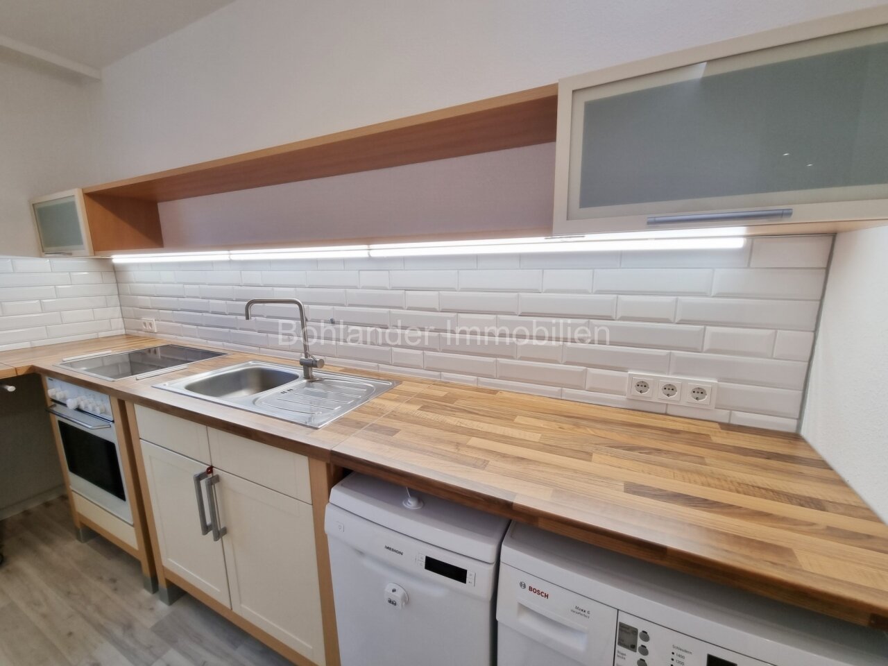 Sanierte 3-Zimmer-Wohnung in ruhiger Sackgassenlage mit separater Einzelgarage