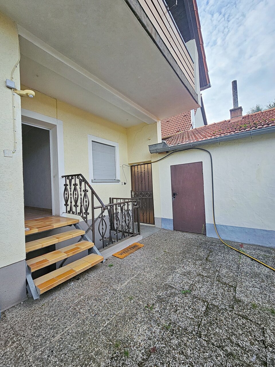 LAGE, LAGE, LAGE - Zweifamilienhaus mit Nebengebäude in ruhiger Lage von Hanau Steinheim