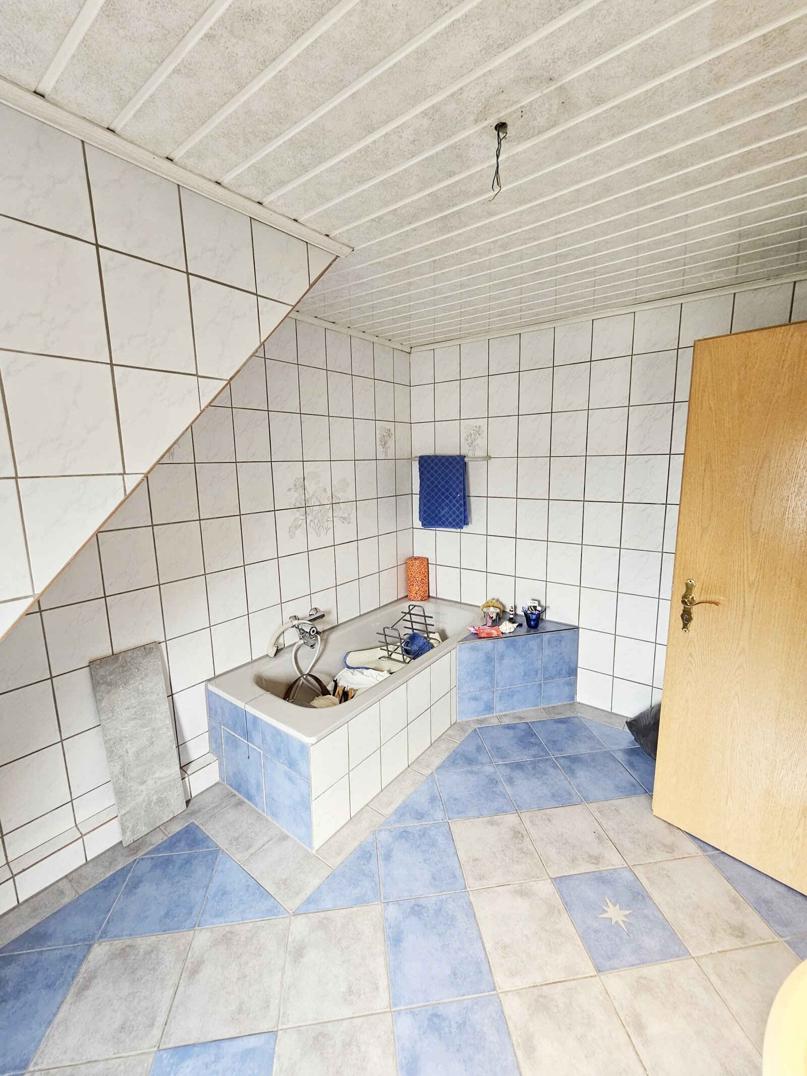 Freistehendes 1-2 Familienhaus mit schönem Garten in ruhiger Lage von Groß-Auheim