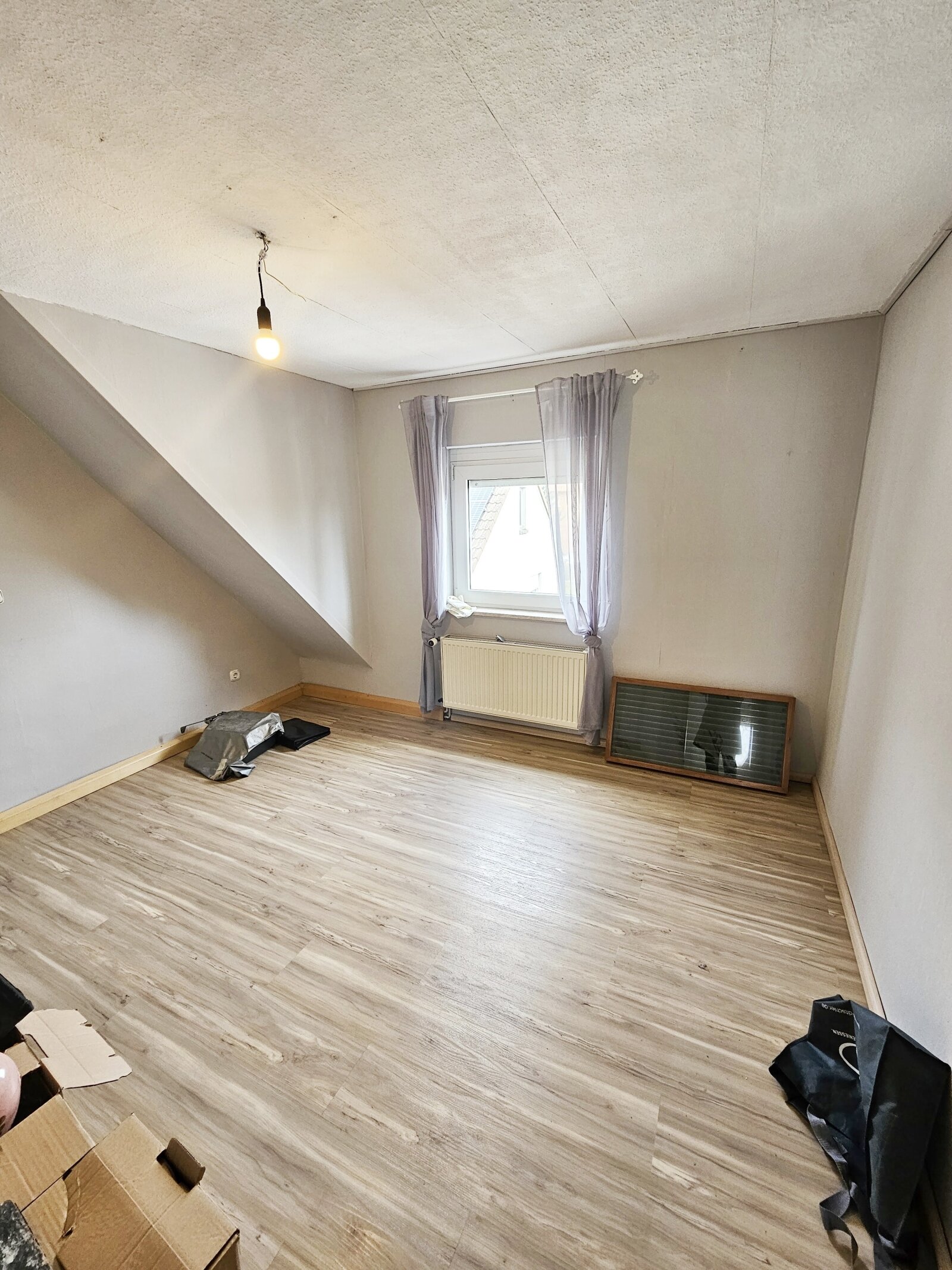 Freistehendes 1-2 Familienhaus mit schönem Garten in ruhiger Lage von Groß-Auheim