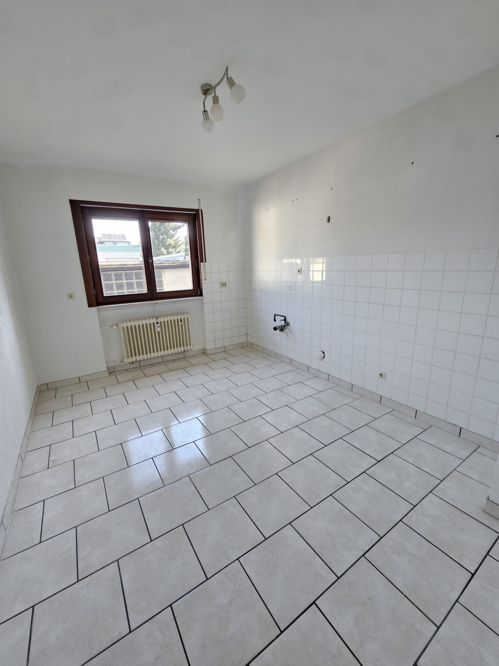 Gepflegtes Zweifamilienhaus mit Garage in ruhiger Sackgassenlage