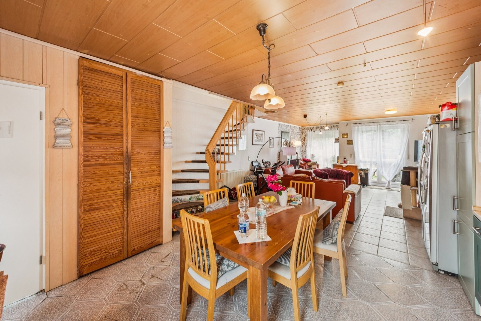 2 Häuser – unzählige Möglichkeiten: Familienidyll oder Mehrgenerationenwohnen