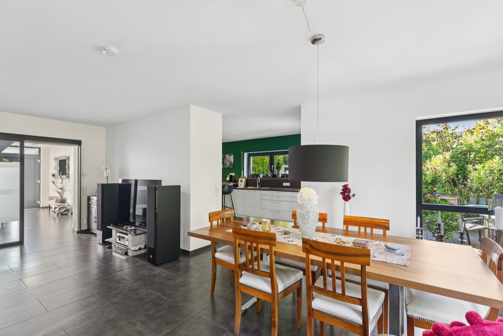 Einzigartige, stilvolle Architekten-Villa als Plus-Energie-Haus -luxuriös, traumhaft, innovativ-