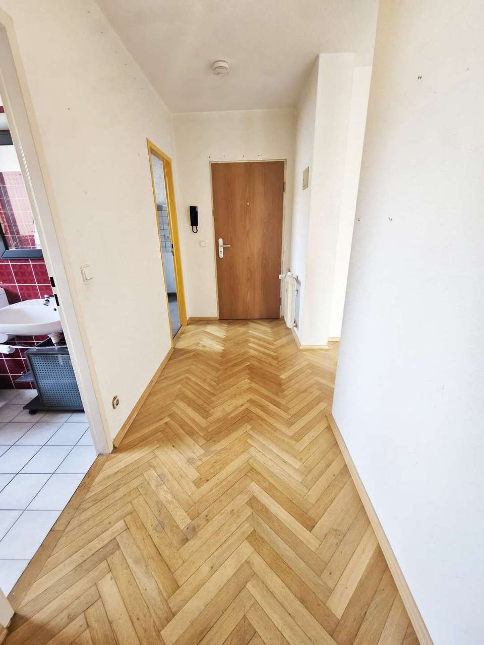 2-Zimmer-Wohnung mit Stellplatz in zentraler Wohnlage von OF