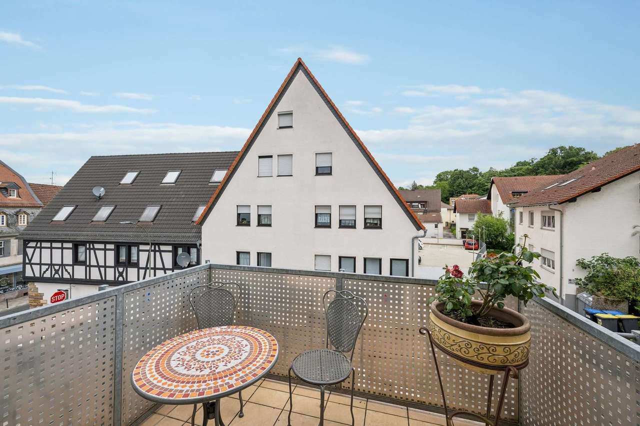 Bad Vilbel Stadtmitte - Moderne 4-Zimmer-Wohnung mit Stellplatz