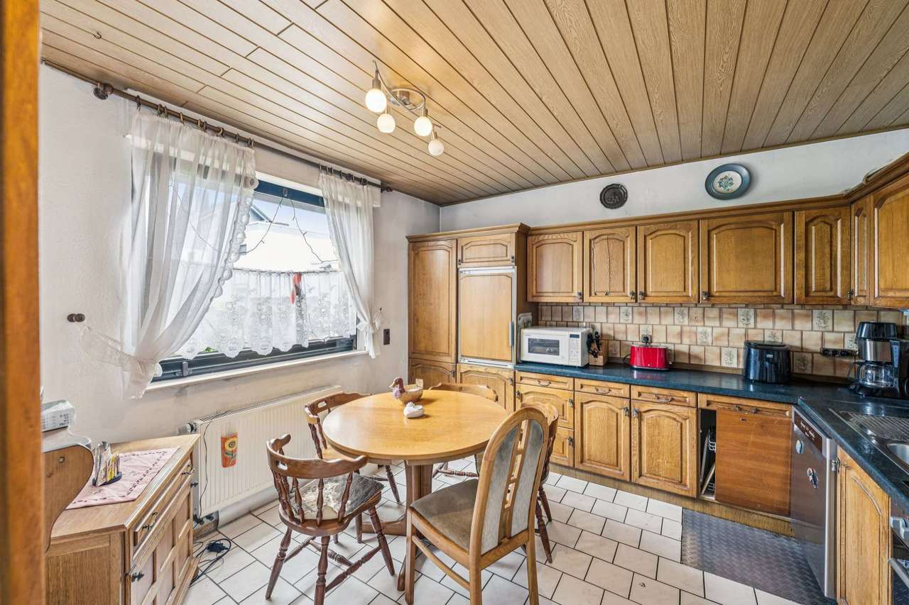DOPPELHAUSHÄLFTE MIT VIEL POTENTIAL - Wohnfläche 85,56m², ausgebautes Dachgeschoss 16,55m²