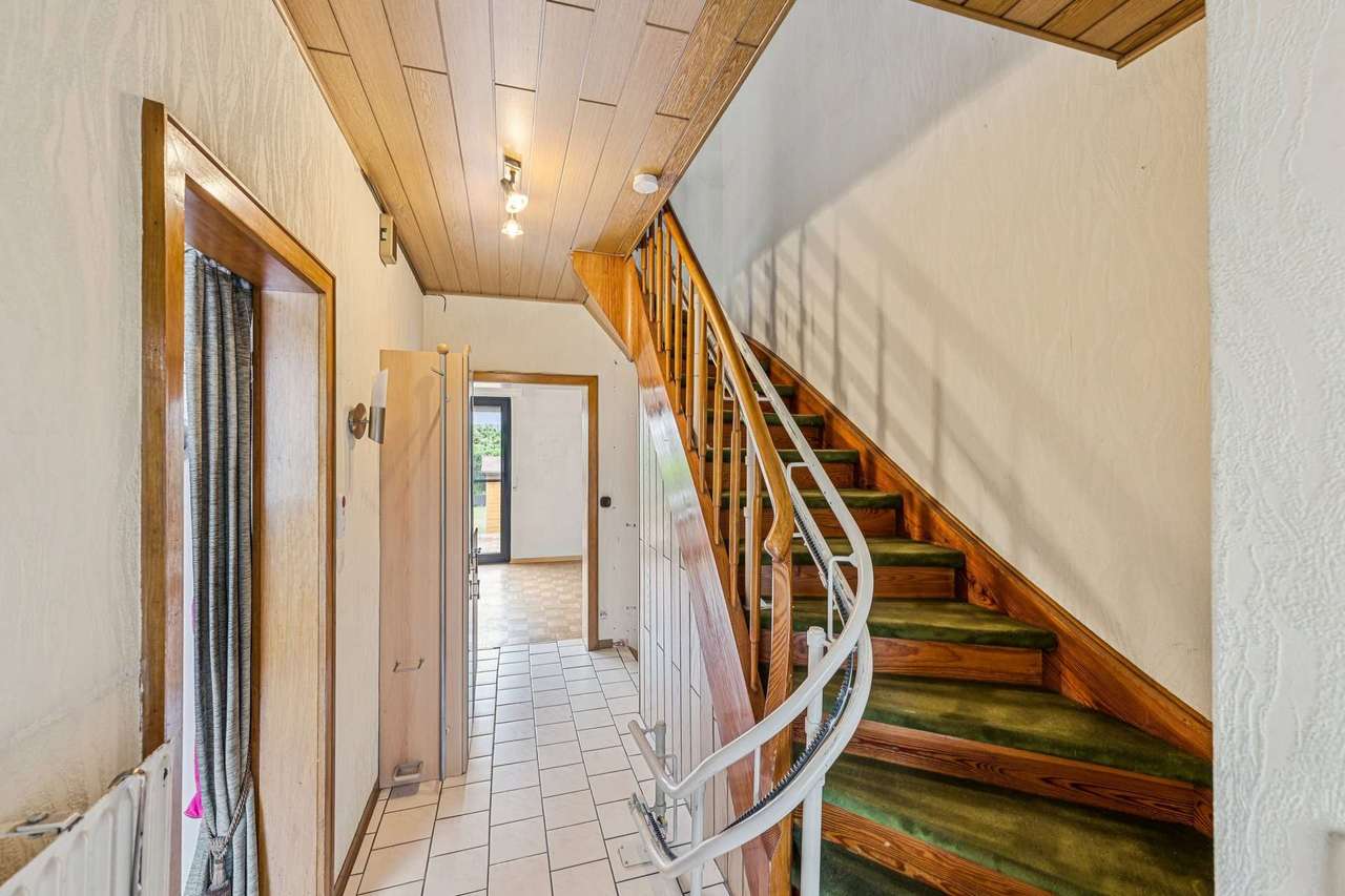 DOPPELHAUSHÄLFTE MIT VIEL POTENTIAL - Wohnfläche 85,56m², ausgebautes Dachgeschoss 16,55m²