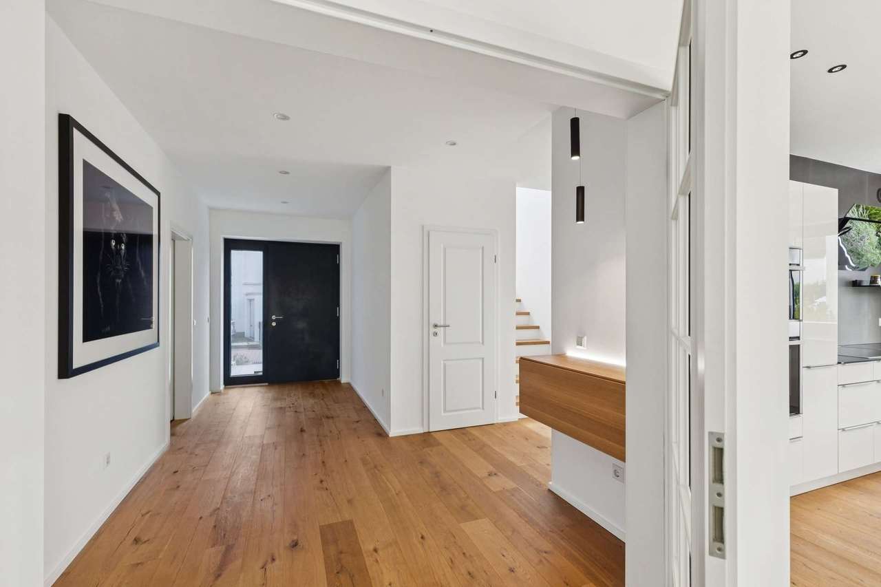 Luxuriöses Passivhaus mit Sauna- und Nebengebäude in sehr ruhiger Wohnlage