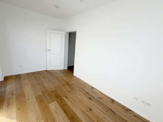 Luxuriöses Passivhaus mit Sauna- und Nebengebäude in sehr ruhiger Wohnlage
