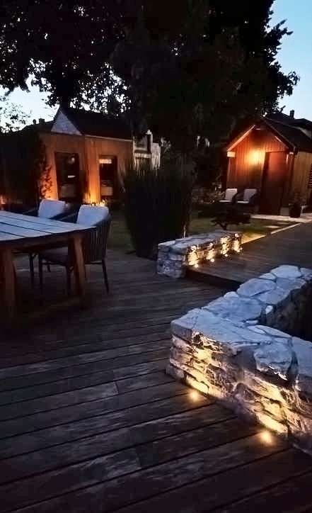 Luxuriöses Passivhaus mit Sauna- und Nebengebäude in sehr ruhiger Wohnlage