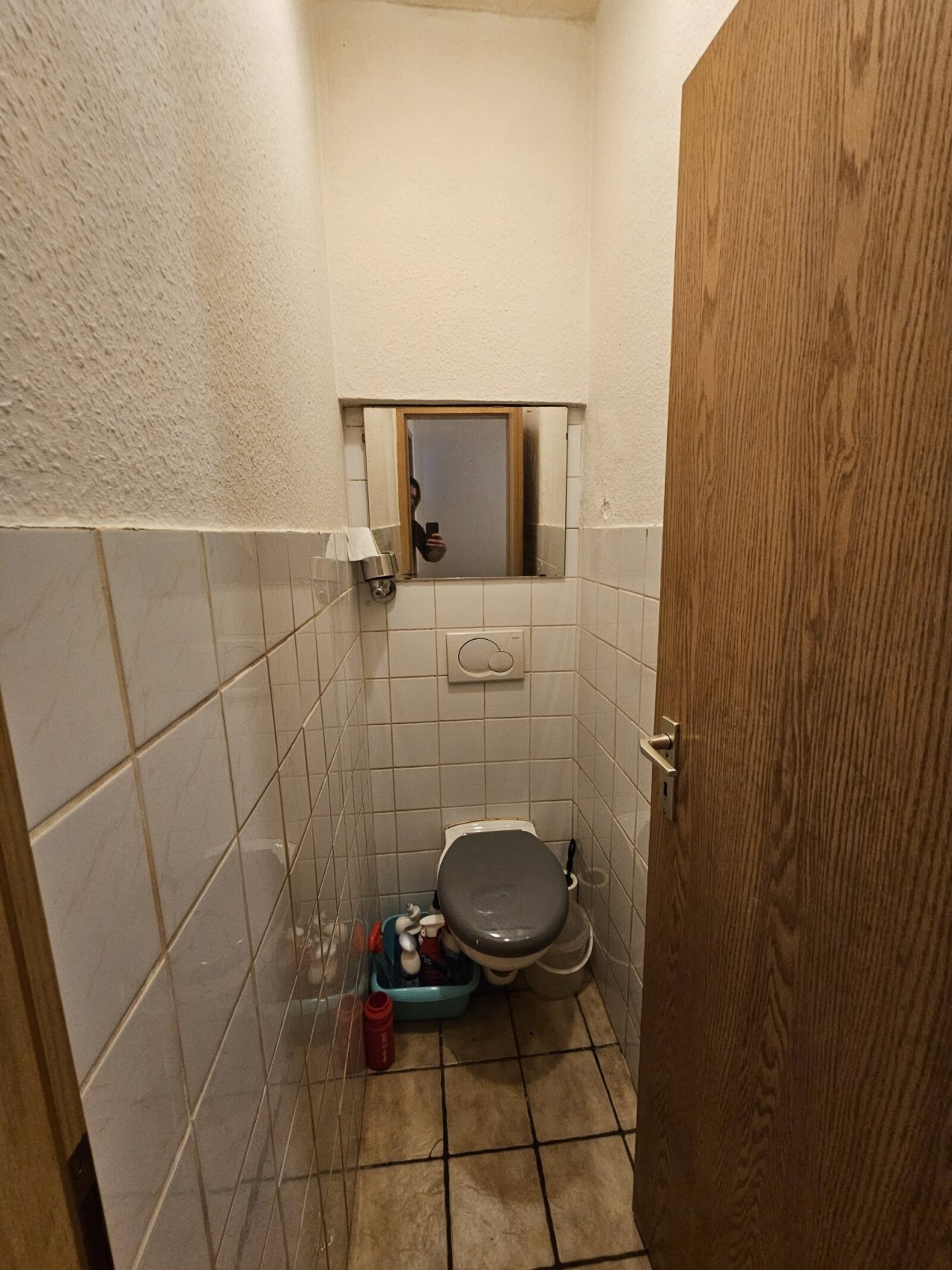 Separates WC Separates WC