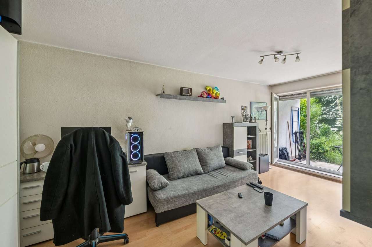 Wohn-/Schlafzimmer Wohn-/Schlafzimmer