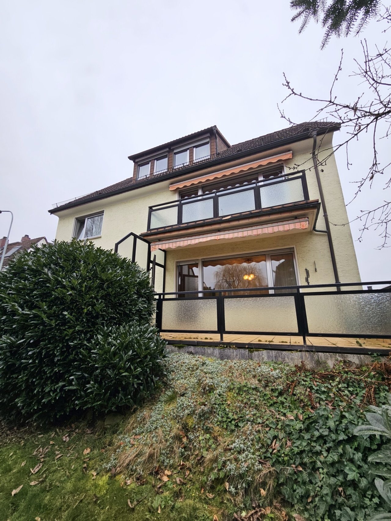 Rückansicht Rückansicht