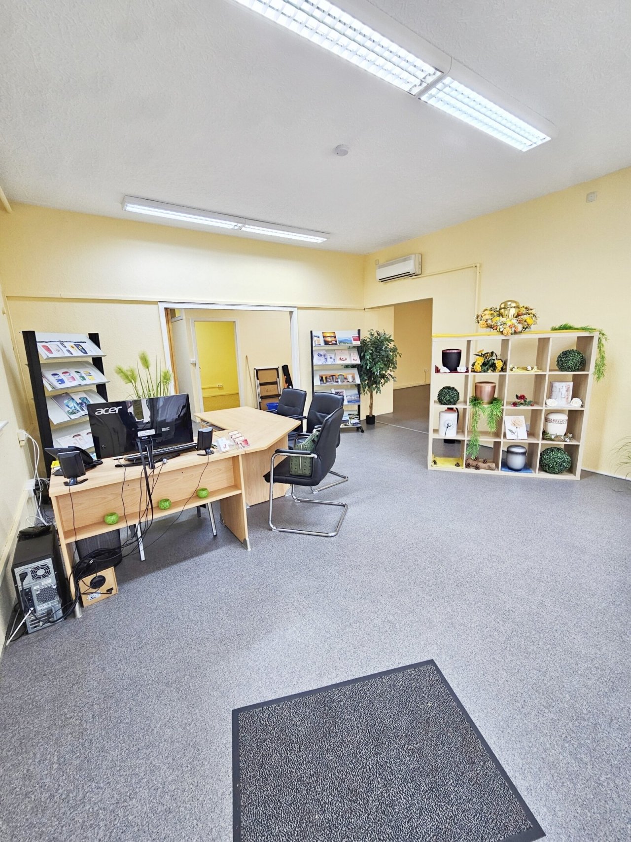 Gewerbe mit Schaufenster