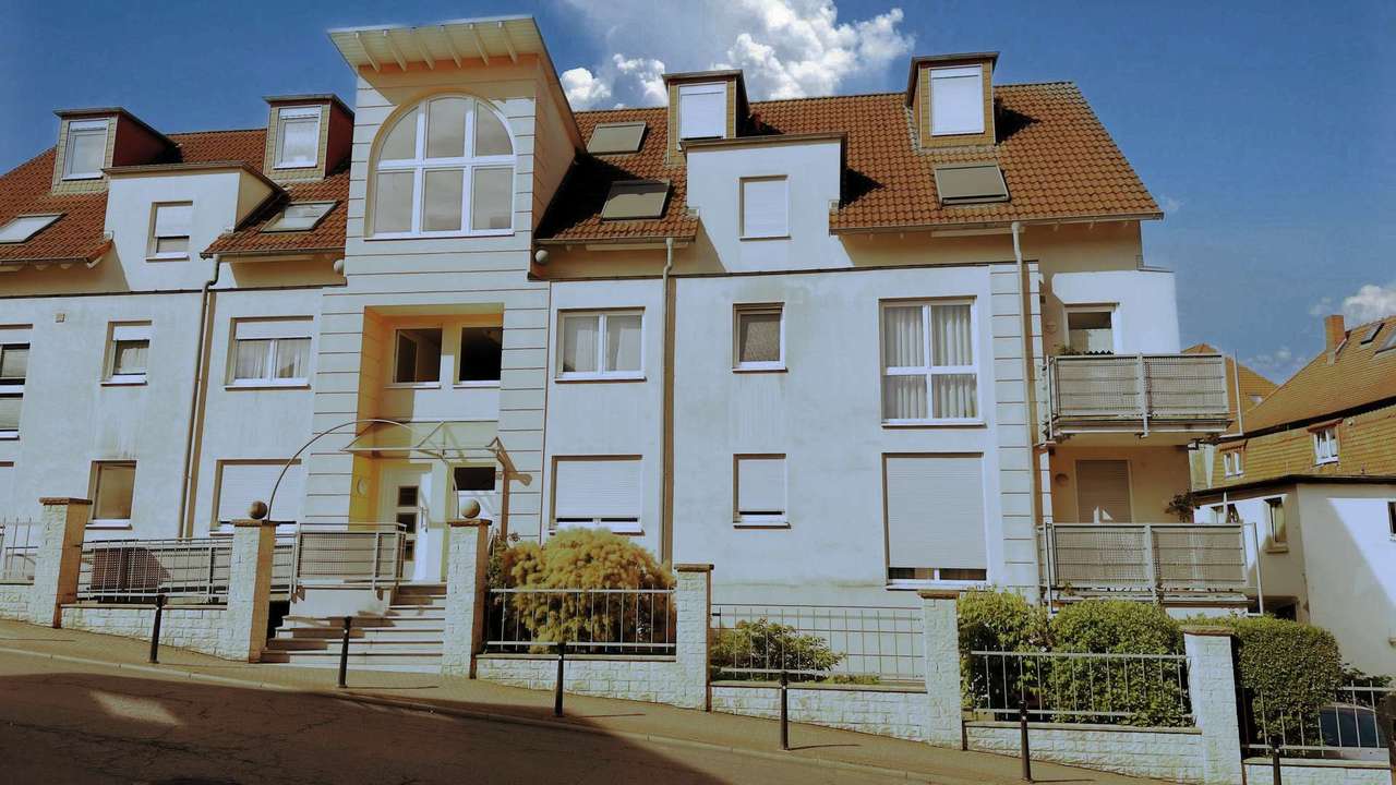 Bad Vilbel: Bad Vilbel Stadtmitte - Moderne 4-Zimmer-Wohnung mit Stellplatz Bad Vilbel: Bad Vilbel Stadtmitte - Moderne 4-Zimmer-Wohnung mit Stellplatz