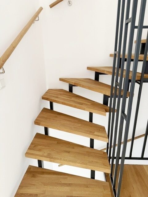 Treppe mit Eichenstufen